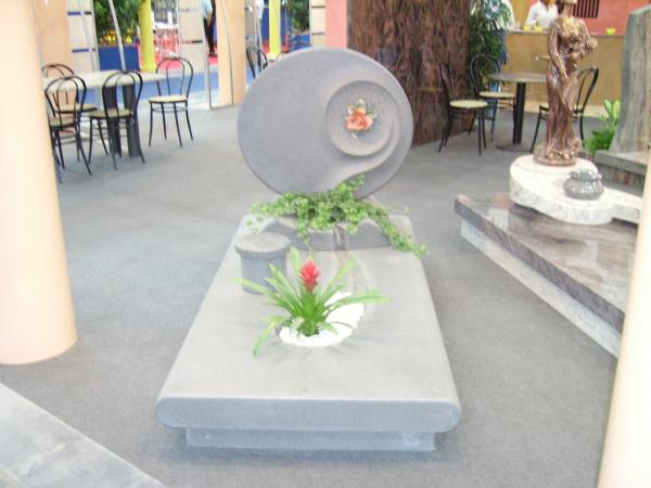Žarni spomenik